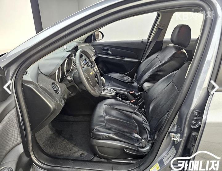 Chevrolet Cruze Amazing New 1.8 Gasoline LT 9