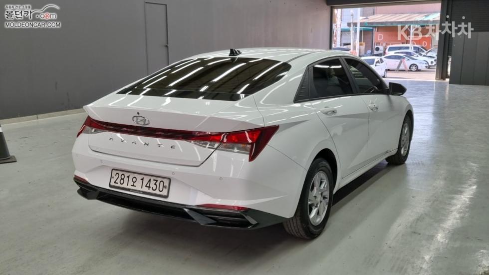 Hyundai Avante — miniaturë 2