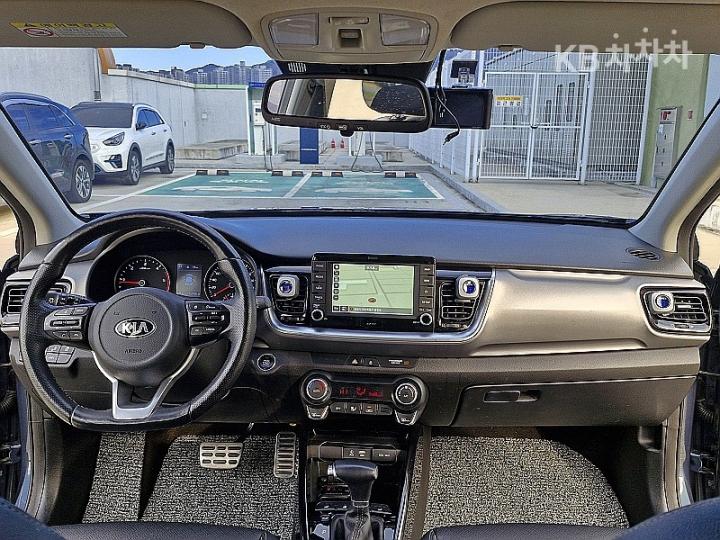 Kia Stonic Diesel 1.6 VGT Prestige 8