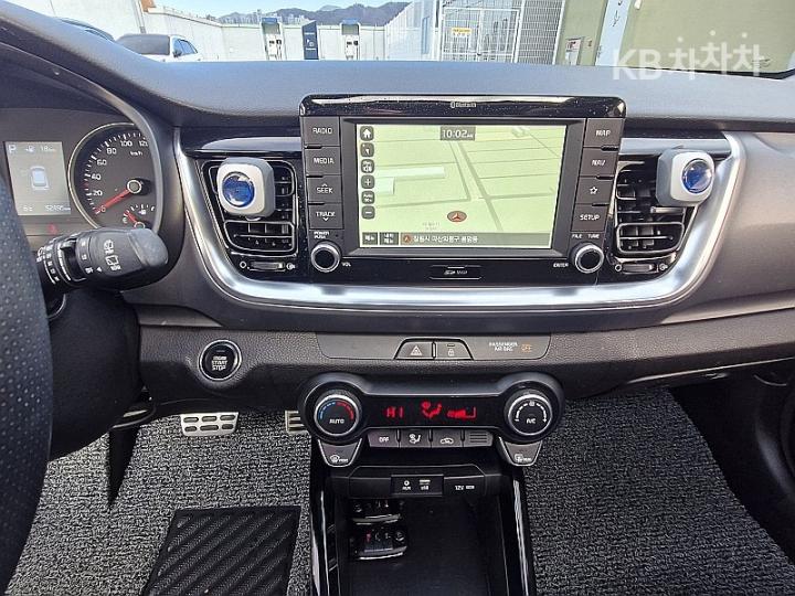 Kia Stonic Diesel 1.6 VGT Prestige 10