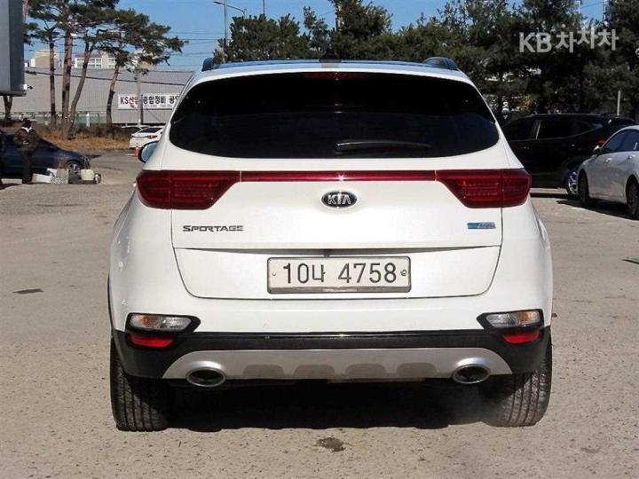 Kia Sportage The Bold 2.0 Diesel 2WD Intelligent 5