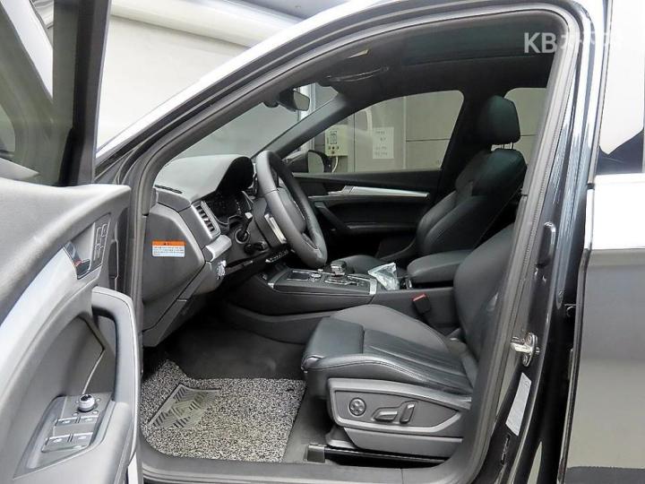 Audi Q5 FY 40 TDI quattro Premium 6