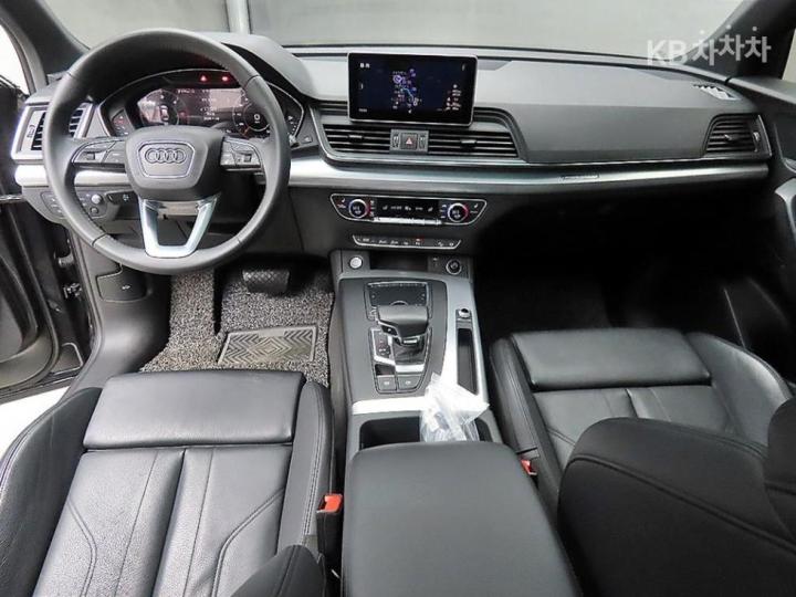 Audi Q5 FY 40 TDI quattro Premium 8