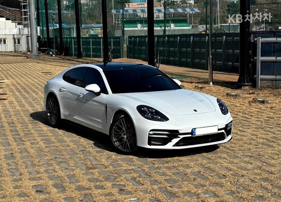 Porsche Panamera — miniaturë 5