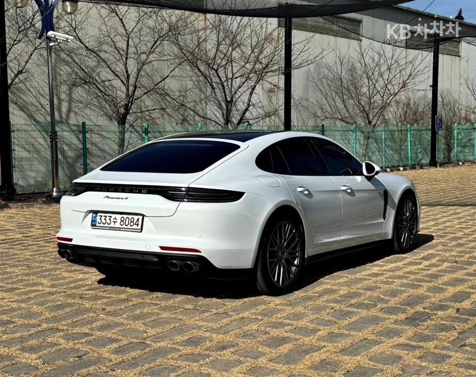 Porsche Panamera — miniaturë 10
