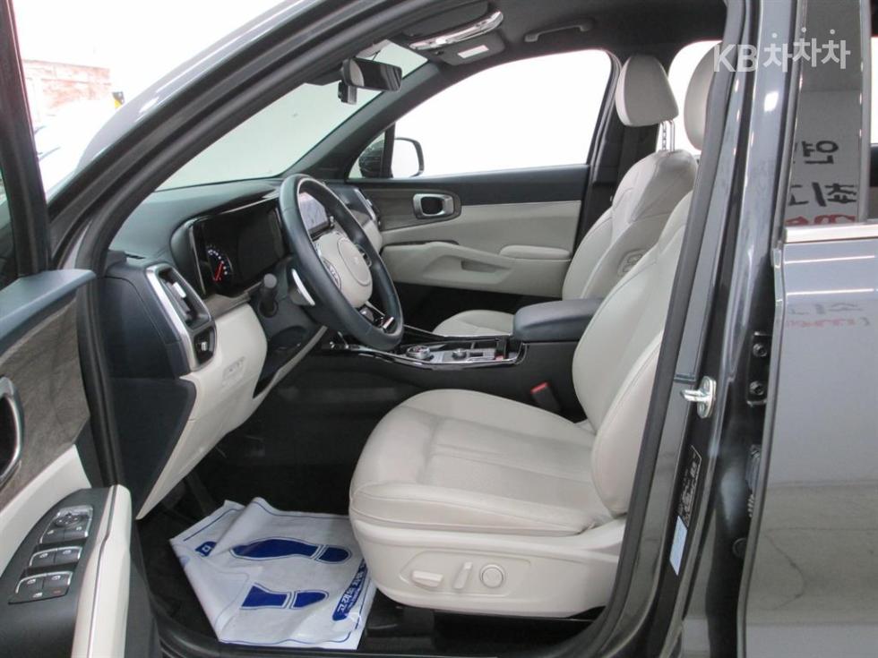 2022 - kia sorento