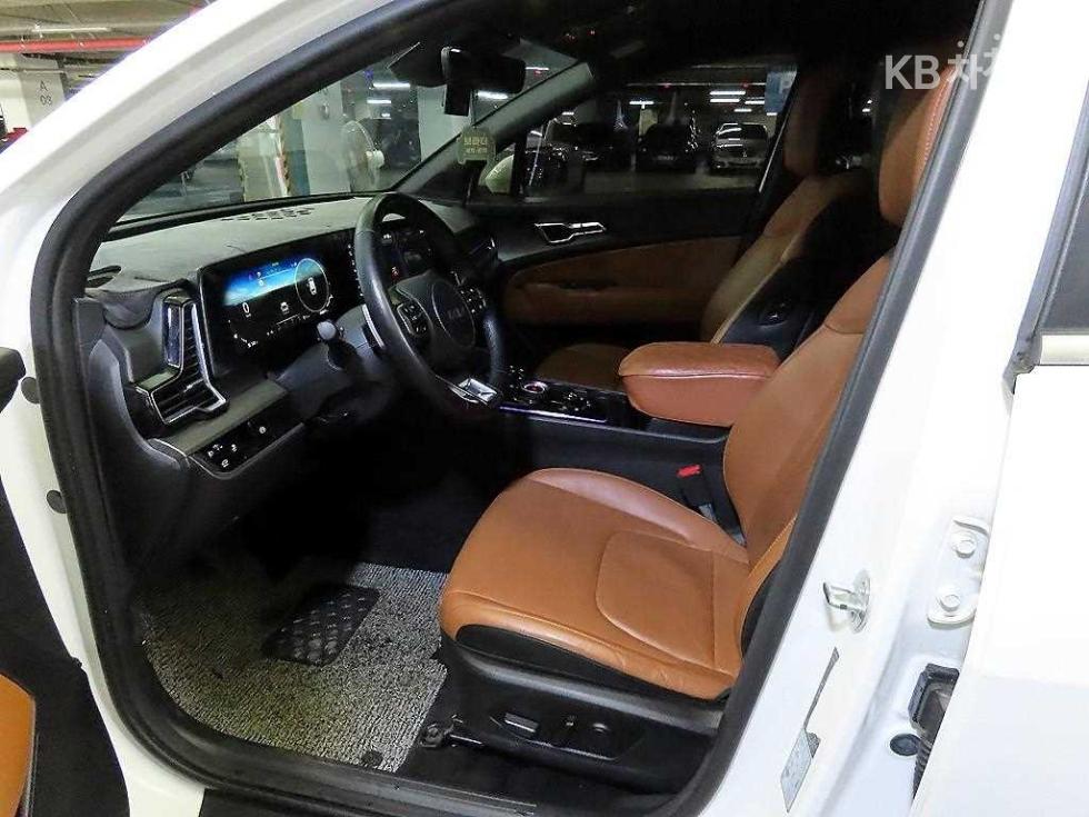 2022 - kia sportage