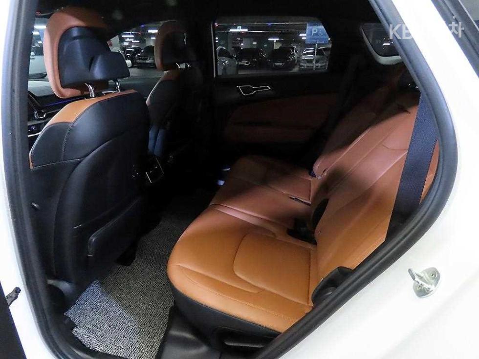 2022 - kia sportage