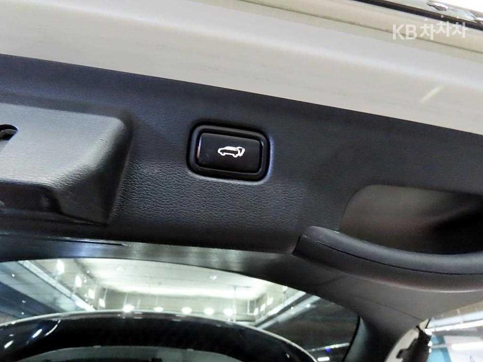2022 - kia sportage
