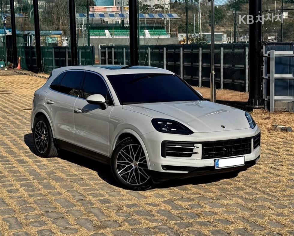 2023 Porsche (9Y0) photo