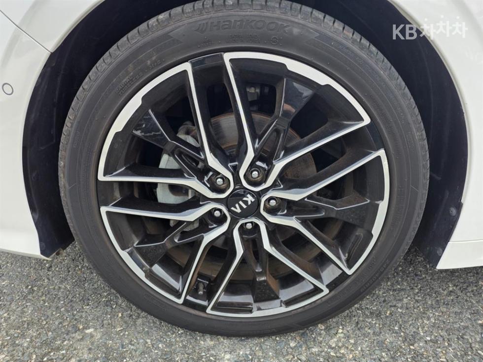 2020 - kia k5