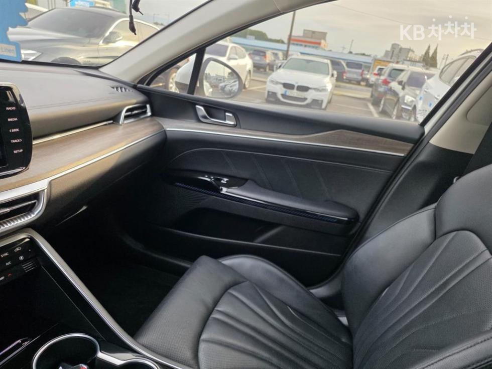 2020 - kia k5