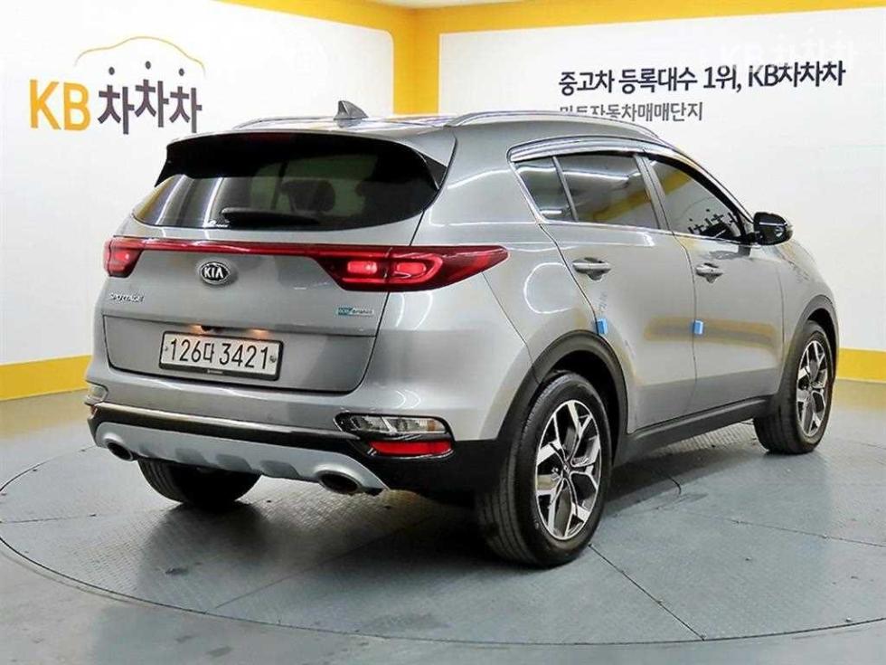 2020 - kia sportage