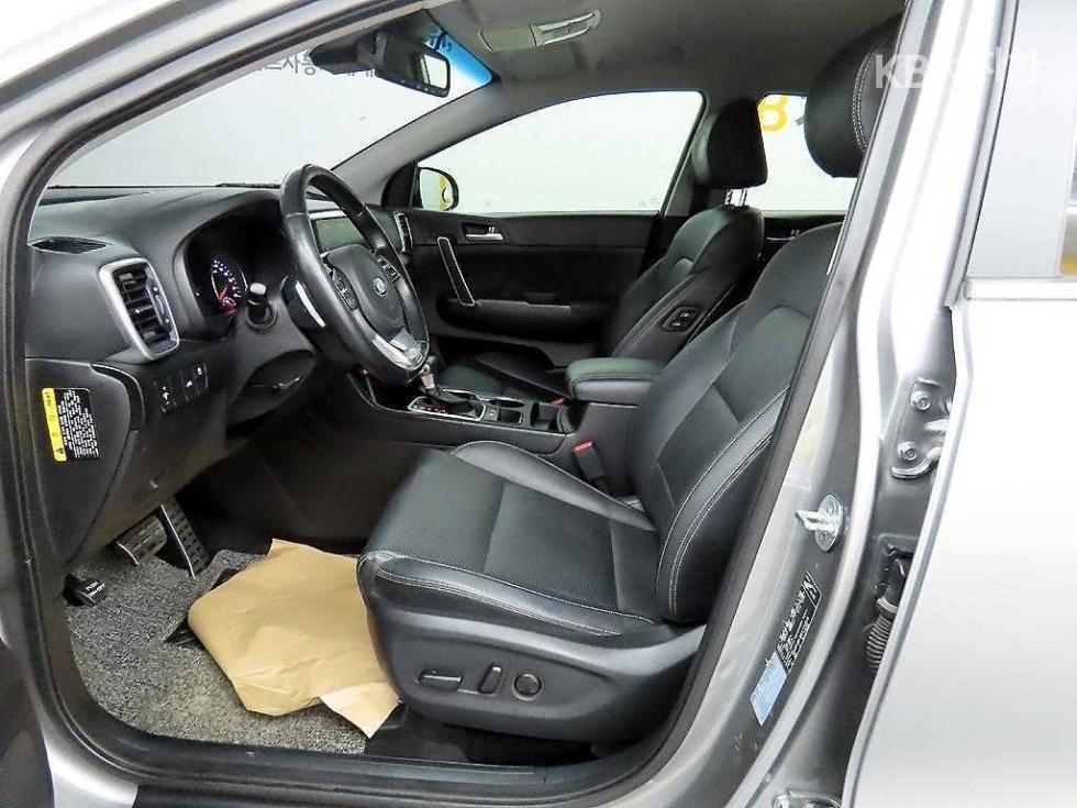 2020 - kia sportage