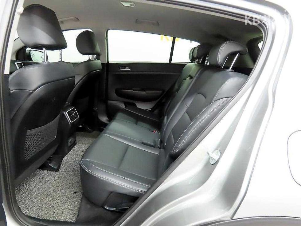 2020 - kia sportage