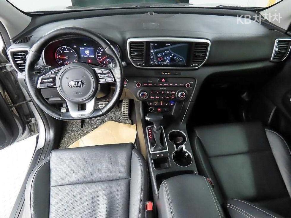 2020 - kia sportage