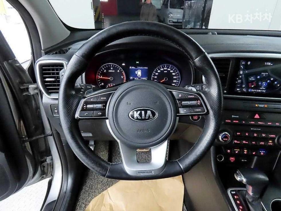 2020 - kia sportage