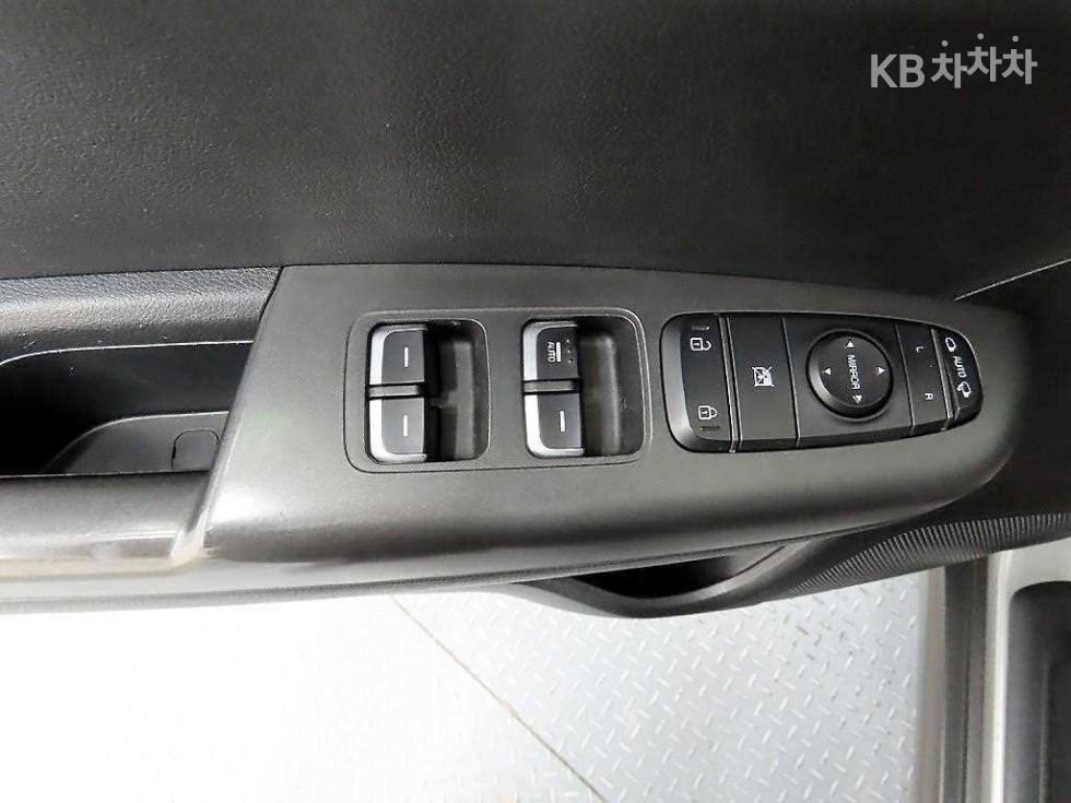 2020 - kia sportage