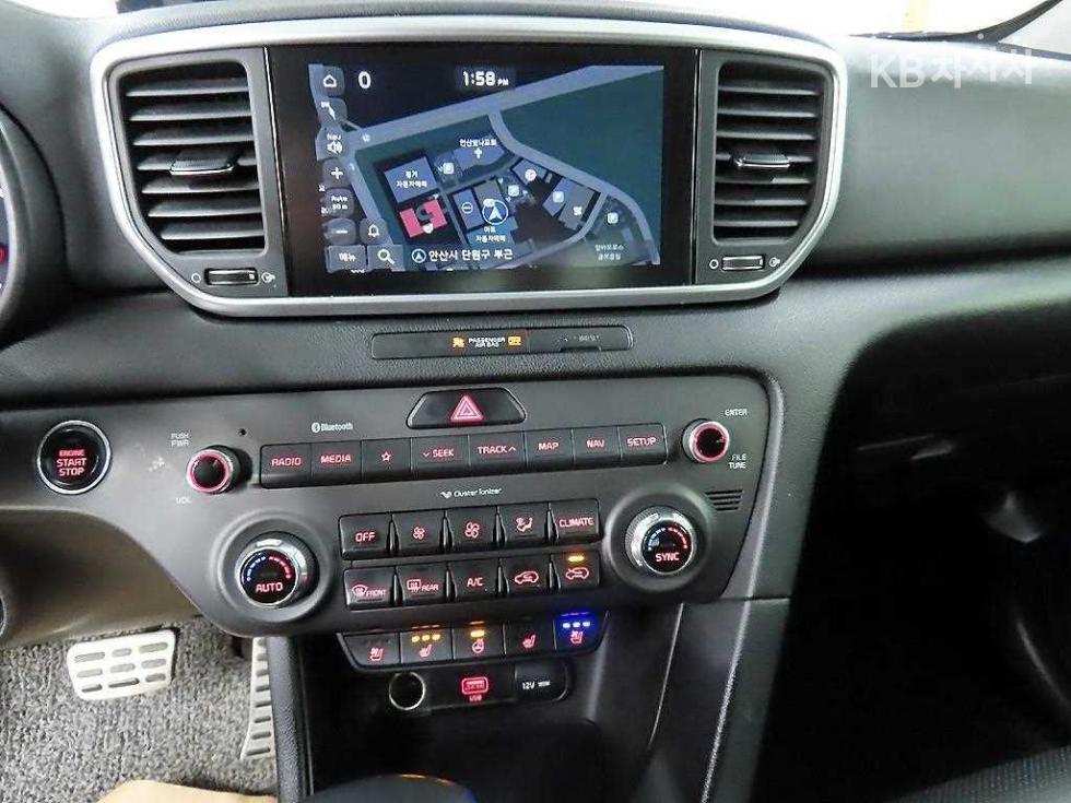 2020 - kia sportage