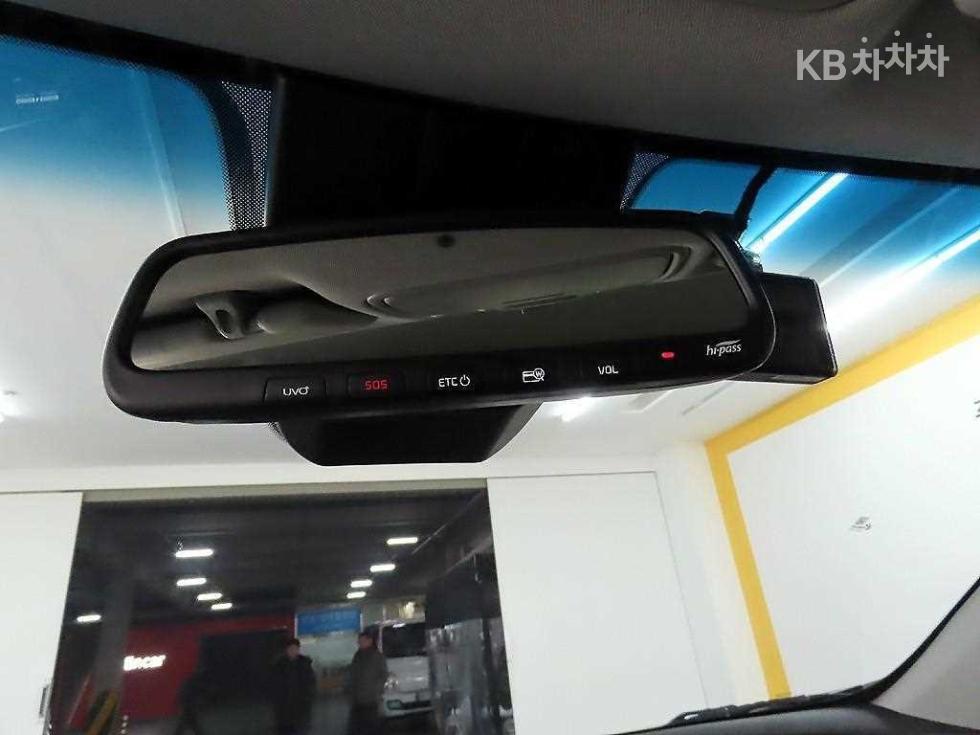 2020 - kia sportage