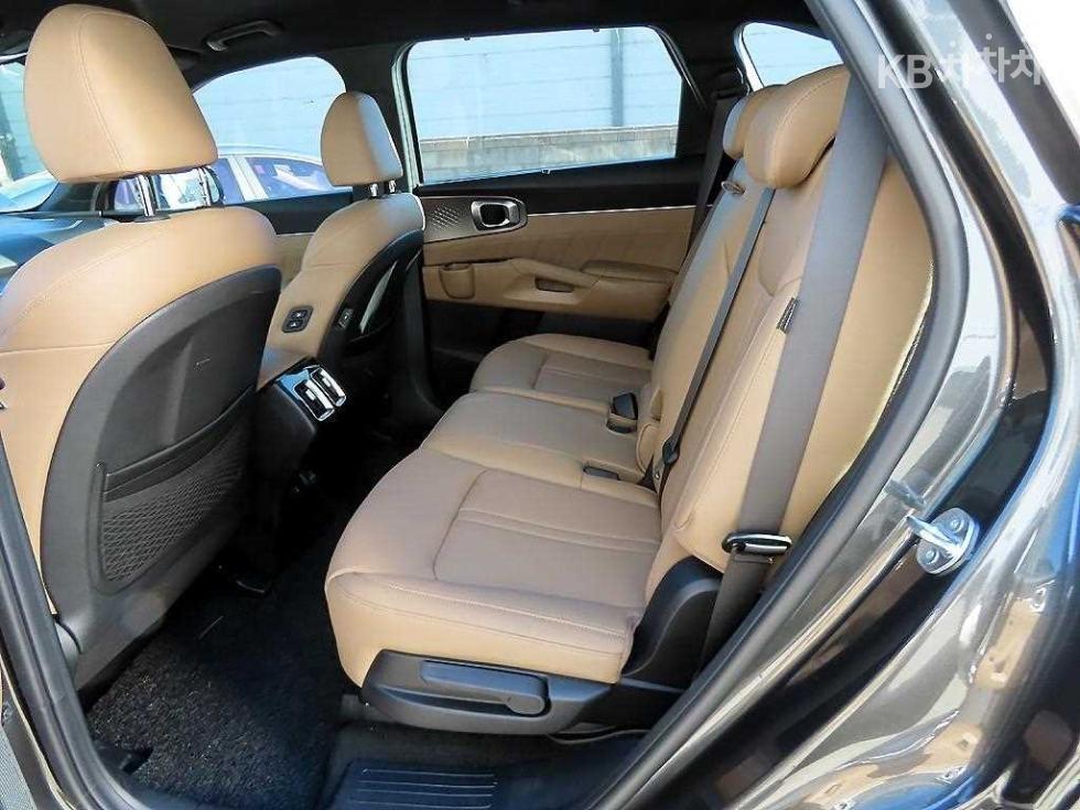 2025 - kia sorento