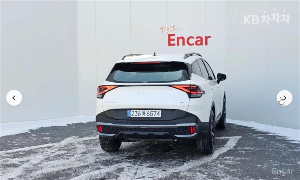 2022 - kia sportage