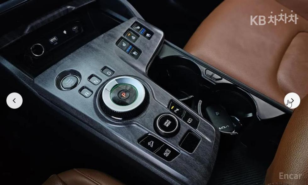 2022 - kia sportage