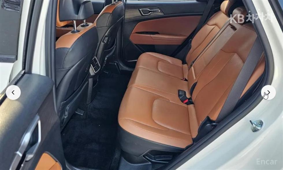 2022 - kia sportage