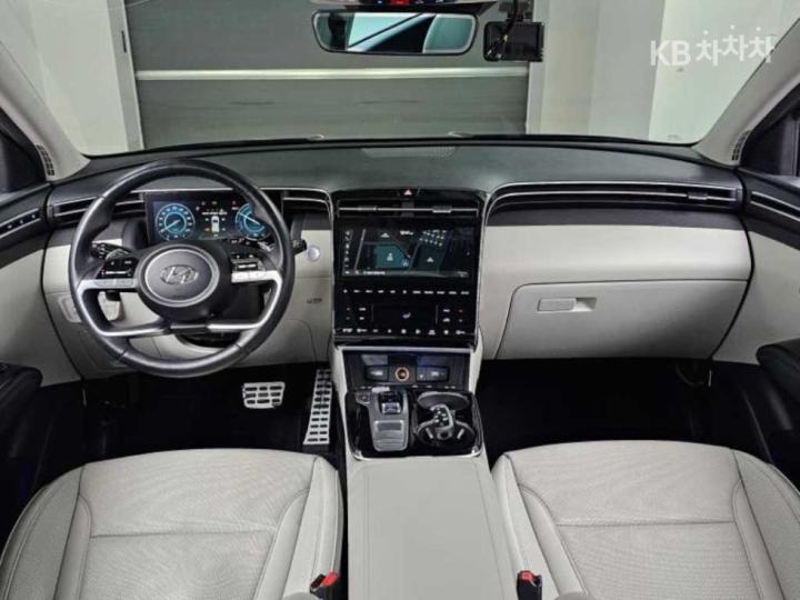 Hyundai Tucson The Hybrid NX4 1.6T HEV Inspiration 8