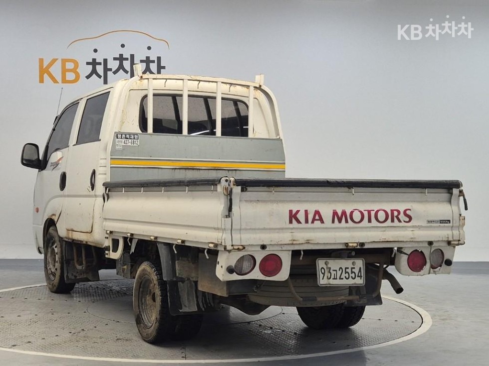2011 - kia bongo iii