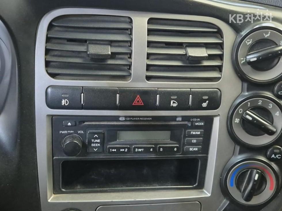 2011 - kia bongo iii