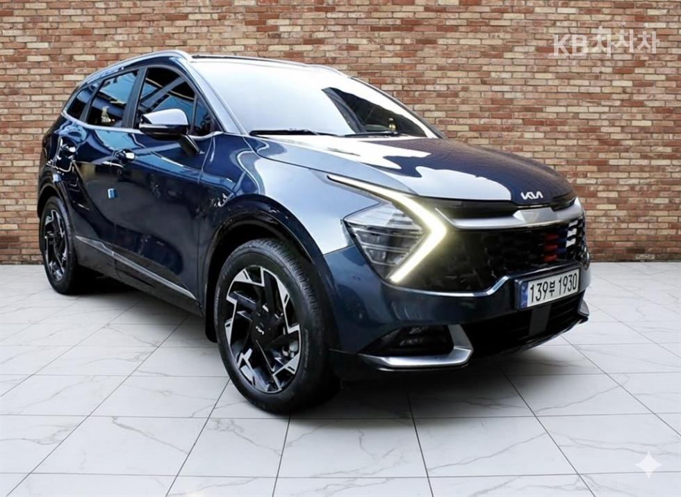2023 - kia sportage