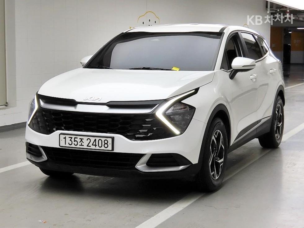 2022 - kia sportage