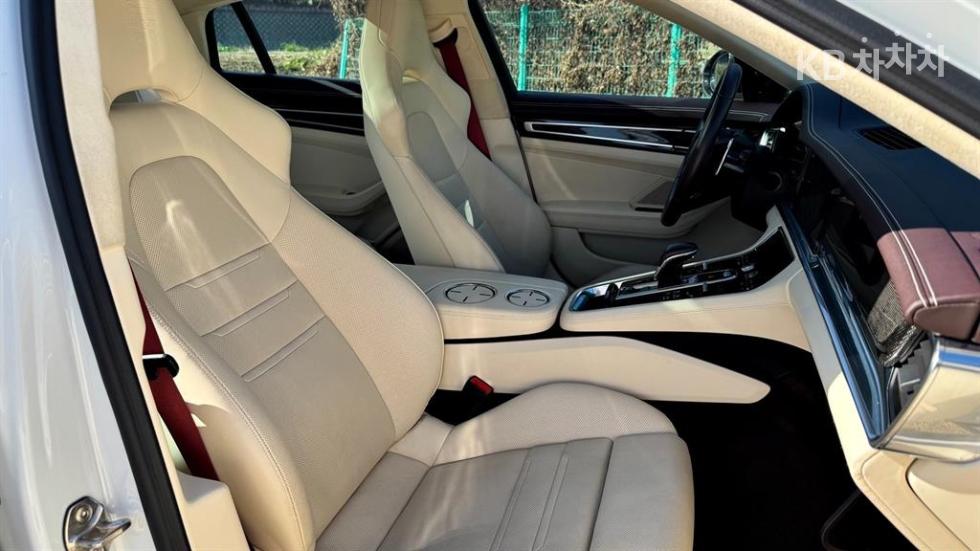 Porsche Panamera — miniaturë 12