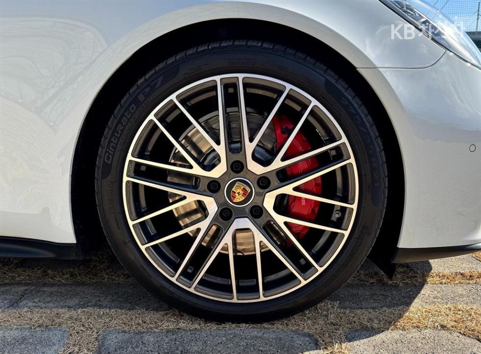 Porsche Panamera — miniaturë 10