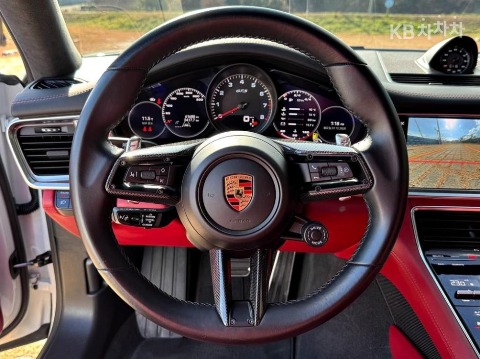 Porsche Panamera — miniaturë 13