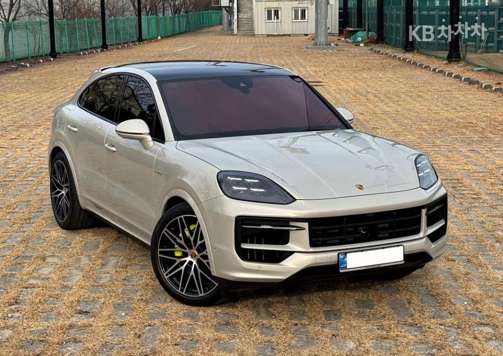 Porsche Cayenne — miniaturë 3