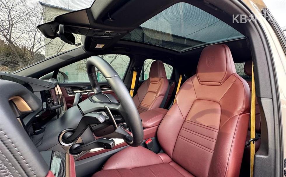 Porsche Cayenne — miniaturë 10