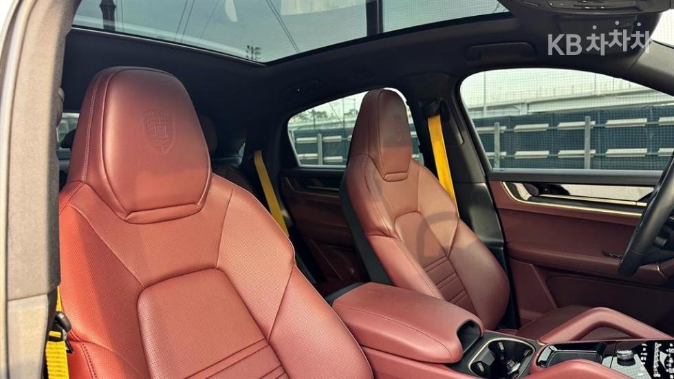 Porsche Cayenne — miniaturë 11