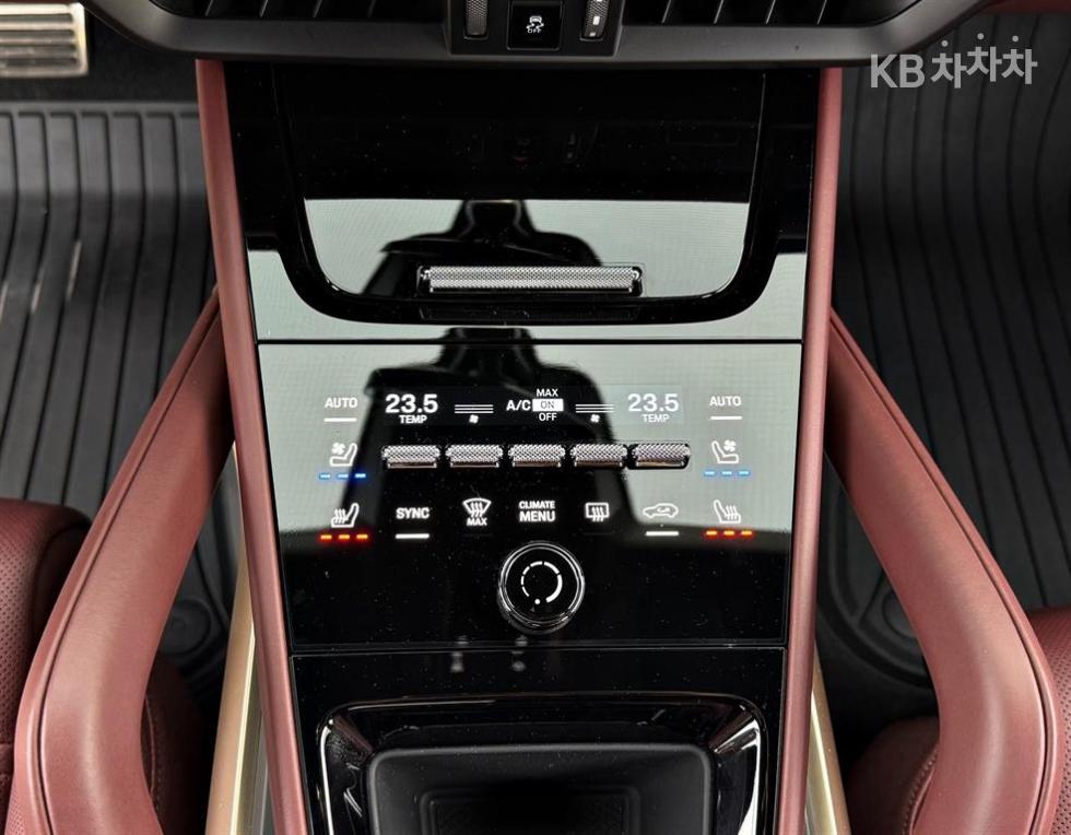 Porsche Cayenne — miniaturë 17