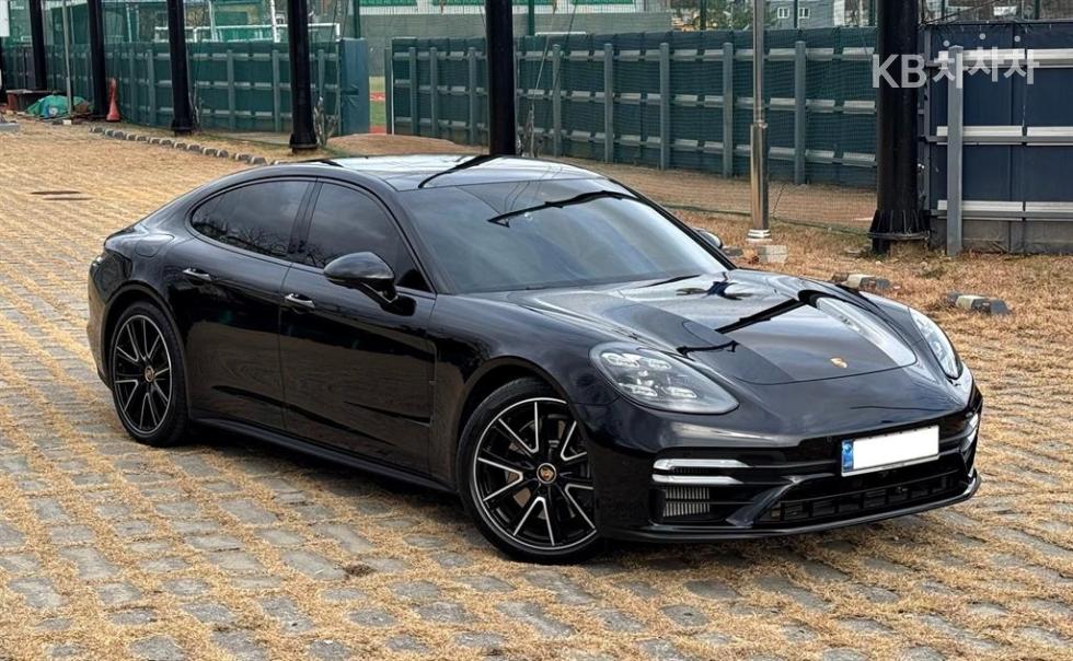 2021 Porsche (971) photo