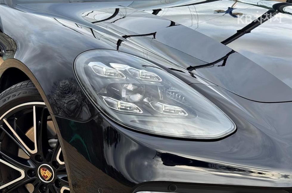 2021 Porsche (971) photo