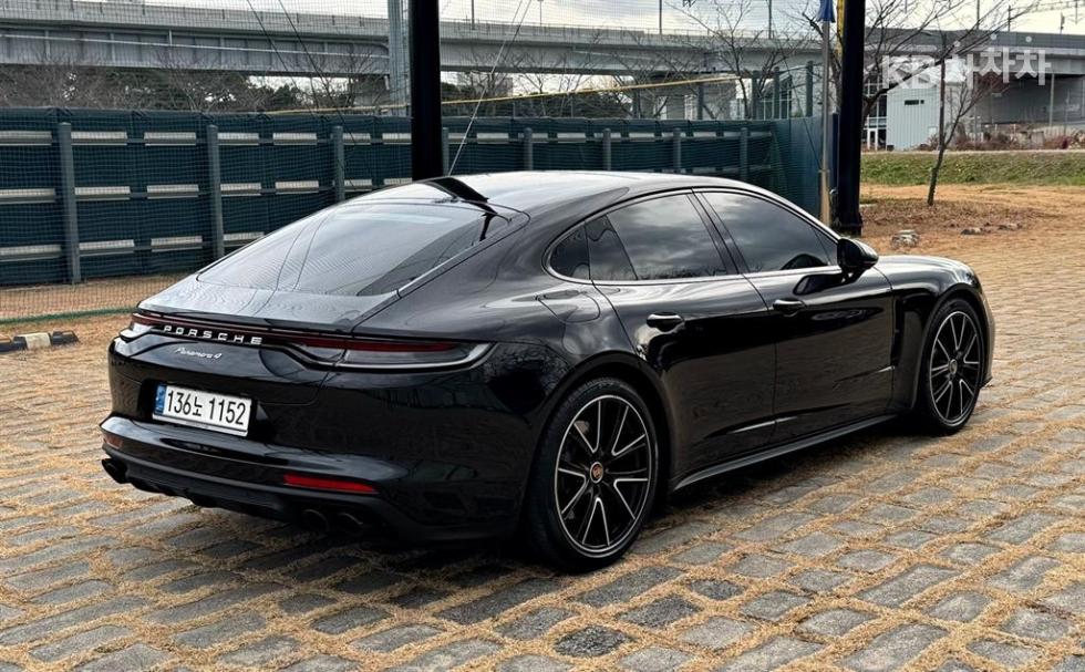 2021 Porsche (971) photo