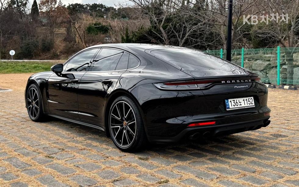 2021 Porsche (971) photo