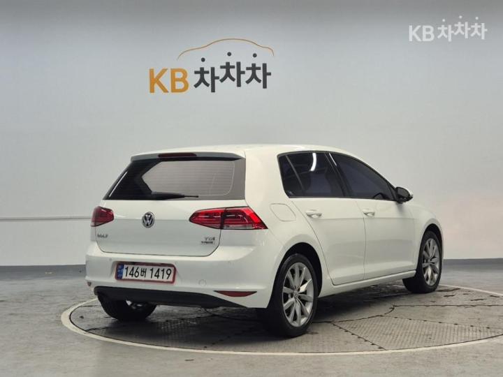 Volkswagen Golf 1.6 TDI BlueMotion MK7 4