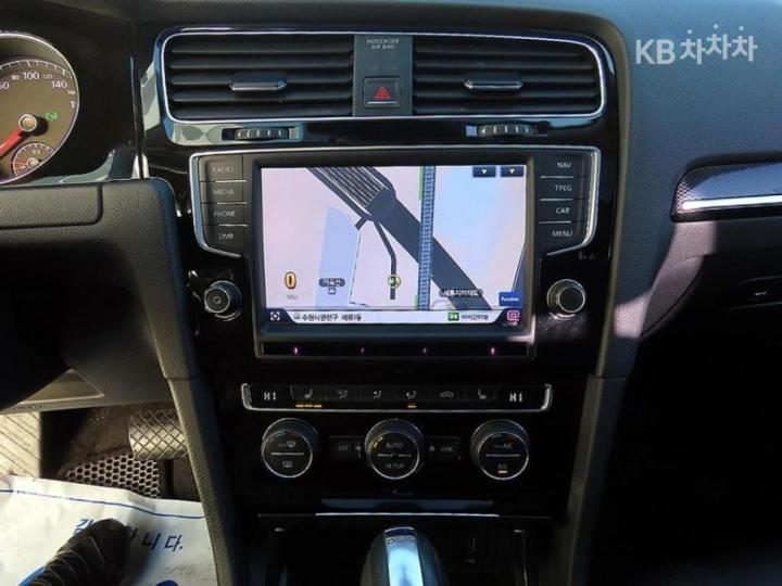 Volkswagen Golf 1.4 TSI MK7 Premium 8