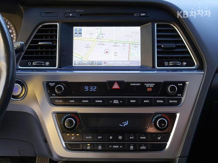 Hyundai Sonata LF 2.0 Smart Base Type 10