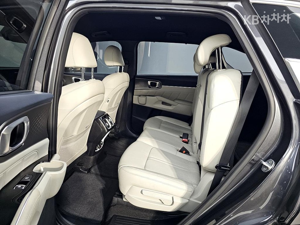 2022 - kia sorento