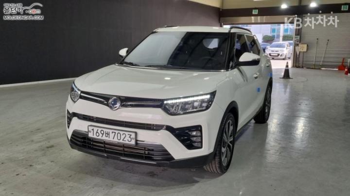 KG Mobility (Ssangyong) Tivoli Gasoline V5 2WD Base Type