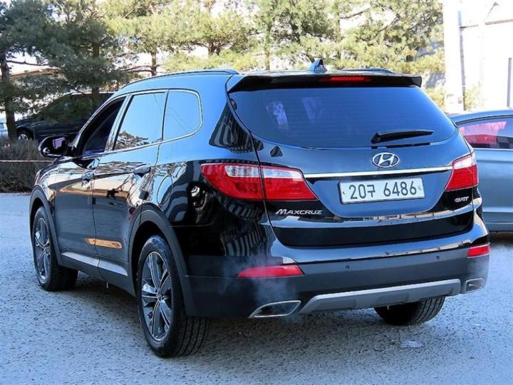 Hyundai Maxcruz Diesel e-VGT 2.2 2WD Exclusive Base Type 4